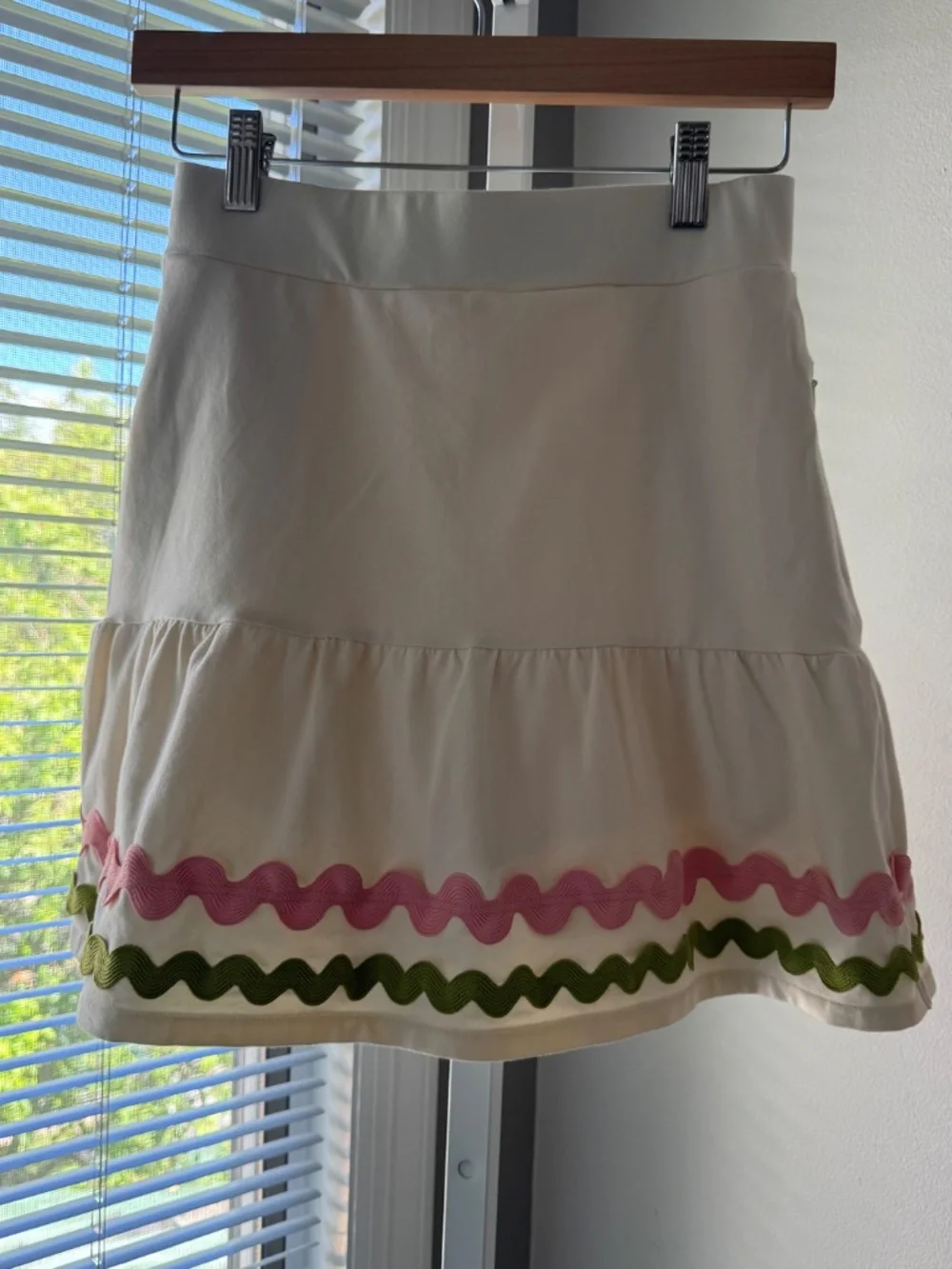 Spartina Jersey Flounce Skort Antique White Ric Rac Stretch Pink Green Size XS